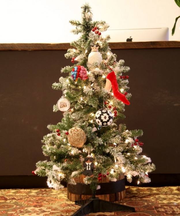 small christmas tree decorating ideas small