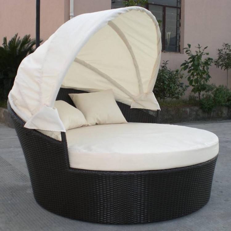 round outdoor daybed