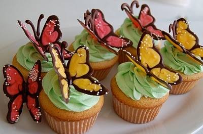Hope you enjoyed this butterfly cupcakes decorating idea as much I enjoyed making them