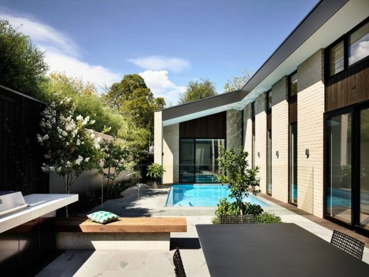 It is a project of Canny architectural firm based in Melbourne