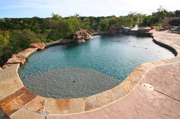 Give Your Pool a Bit of an Edge with a Sun Shelf