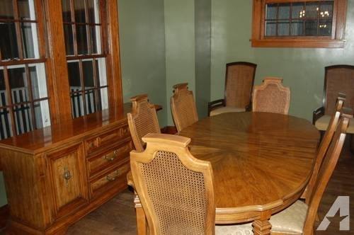 stanley cherry dining room set