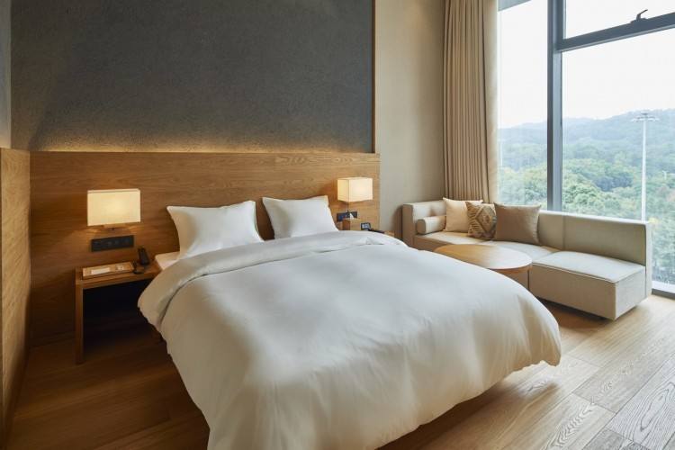 glamorous bedroom decor glamorous bedroom decor style bedroom sets best  glamour bedroom master bedroom decor 2018