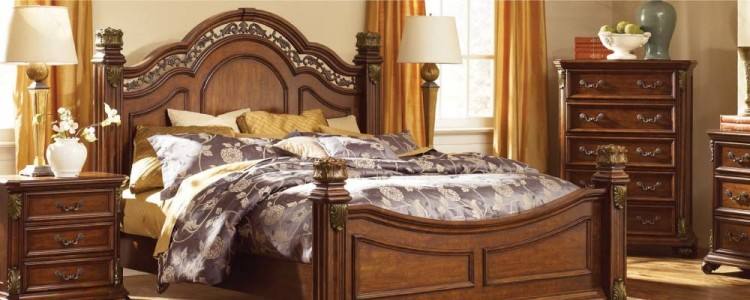 Very nice oak bedroom suite