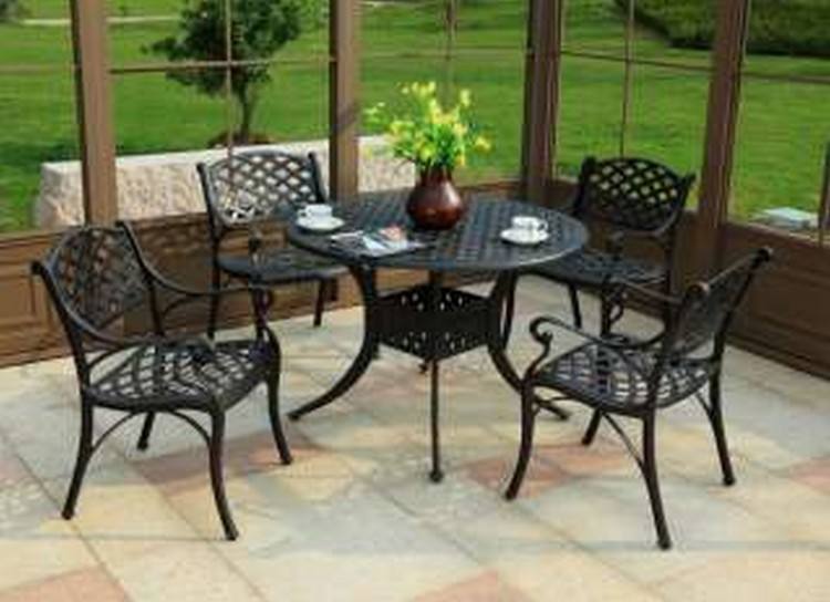 CP905 Round Dining Table Only, Fire Pits Patio Furniture Cover 72