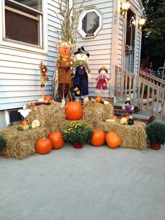 Use Outside Fall Decorating Ideas and Give Guests a Warm Welcome