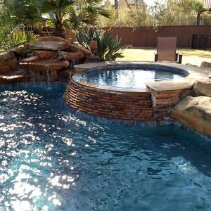 Specializing in Custom Swimming Pool Design and Construction