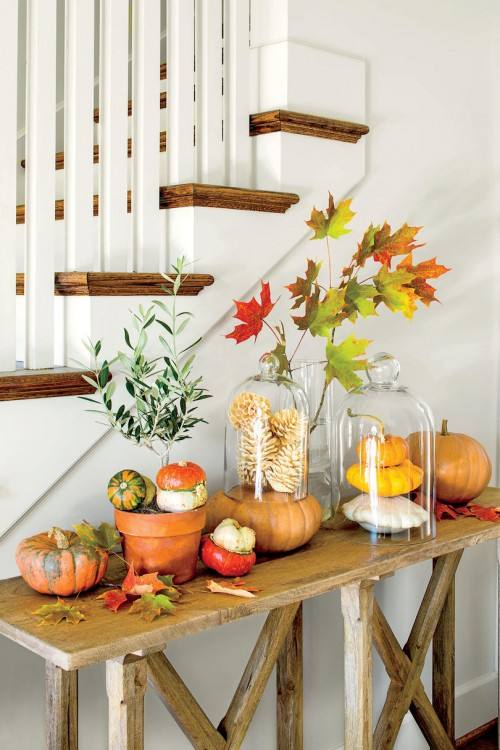 Here are some ideas for attractive Halloween themed front porches from simple ideas to more