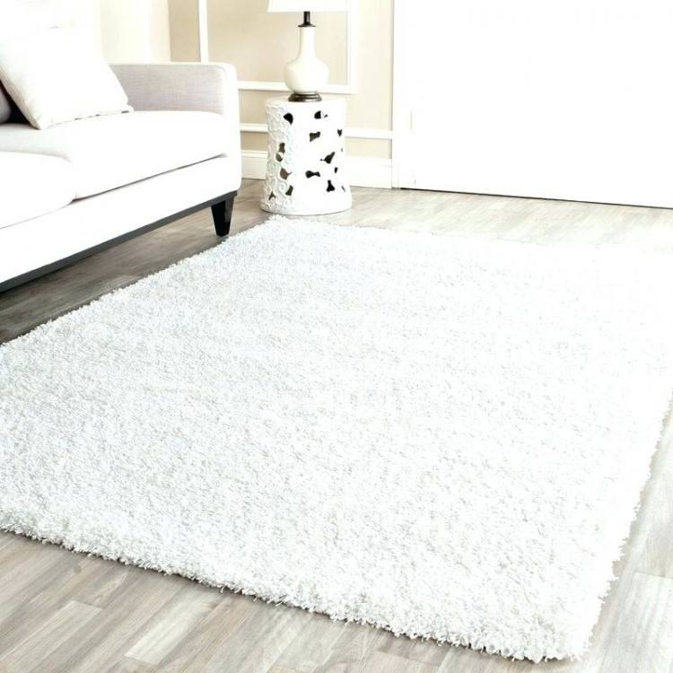 white fluffy area rug